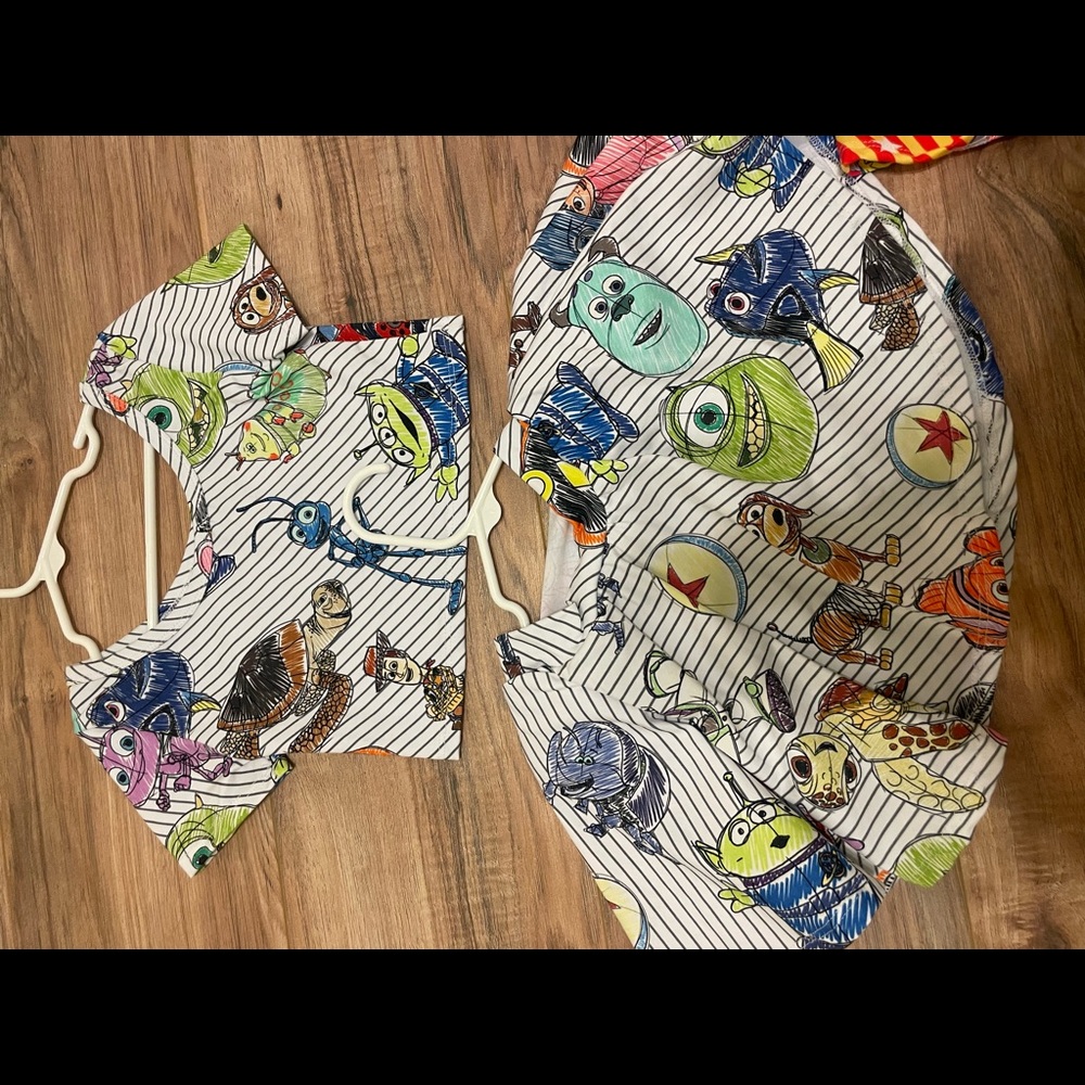 Wild Rich Kids 2 Piece